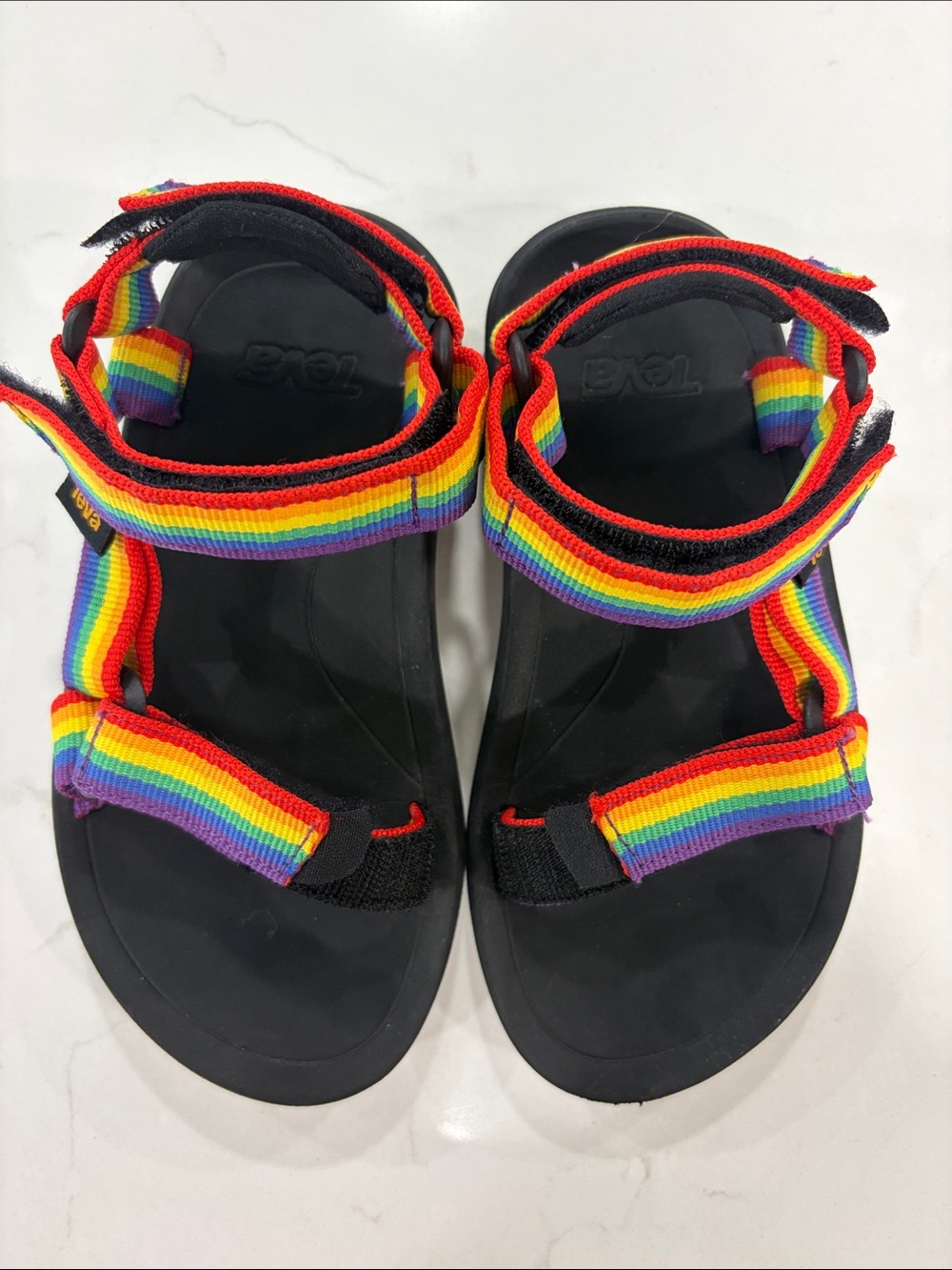 Teva Kids Rainbow Strap Sandals in Black with Multicolor Webbing